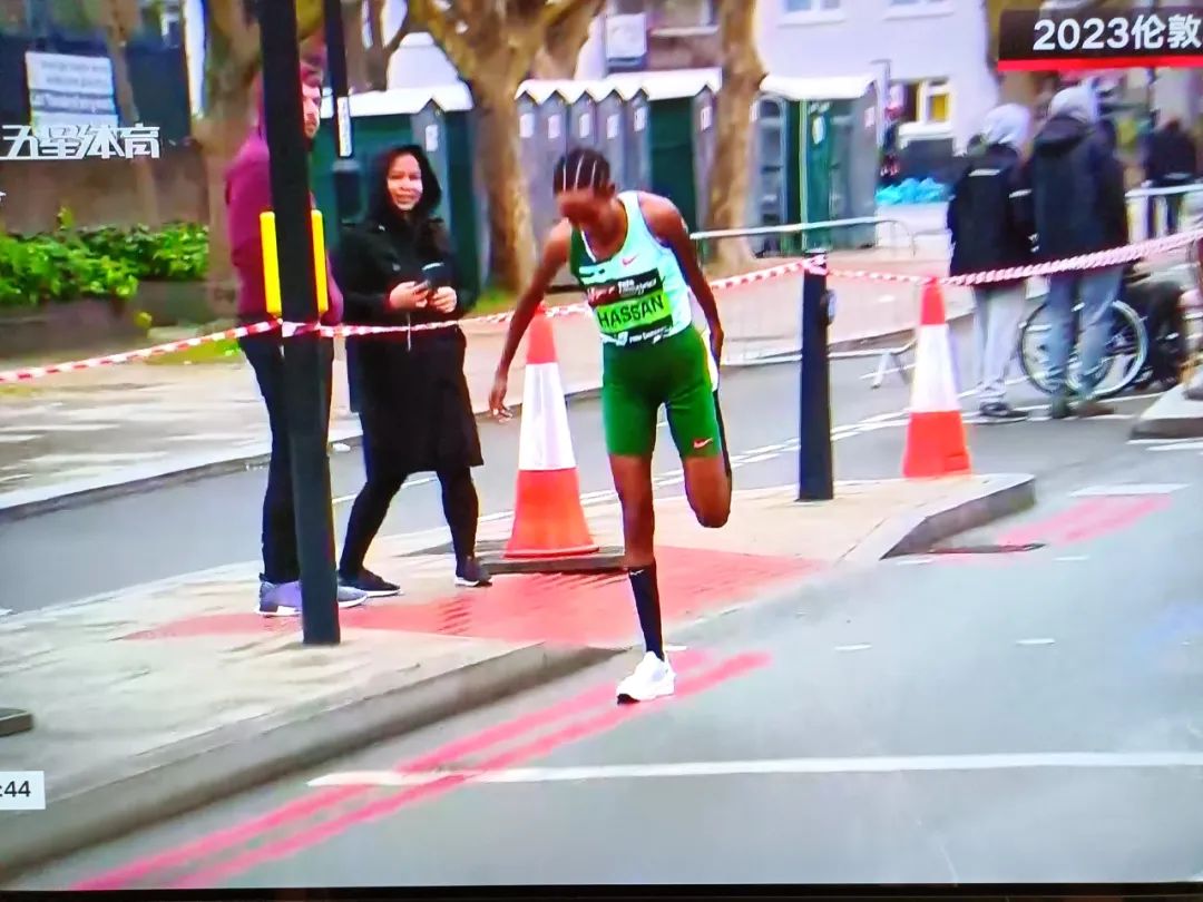不吃不喝练一月,惊天逆转赢伦马:哈桑已是女子中长跑GOAT?