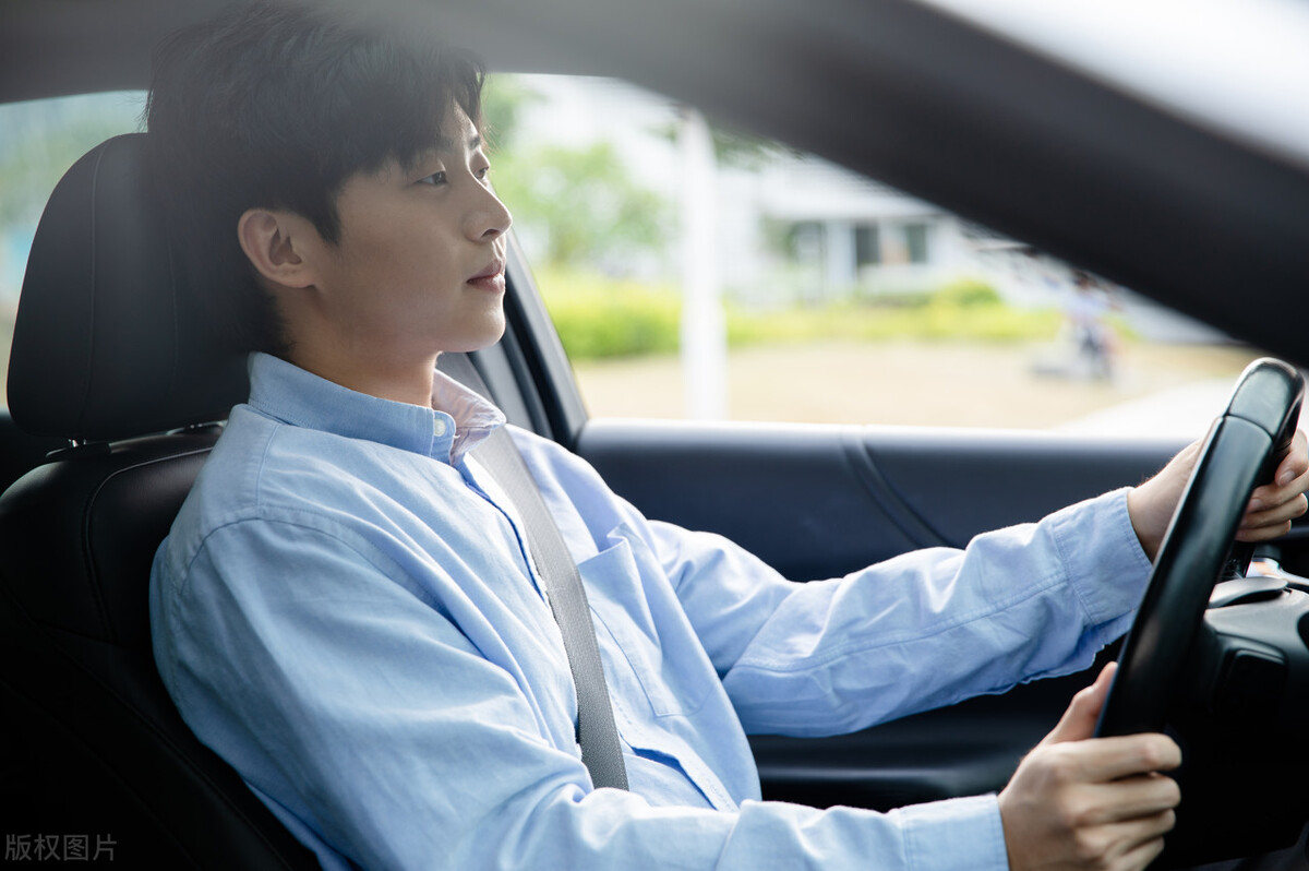 八大特征提醒着男性衰老,男性衰老的原因和解决方法