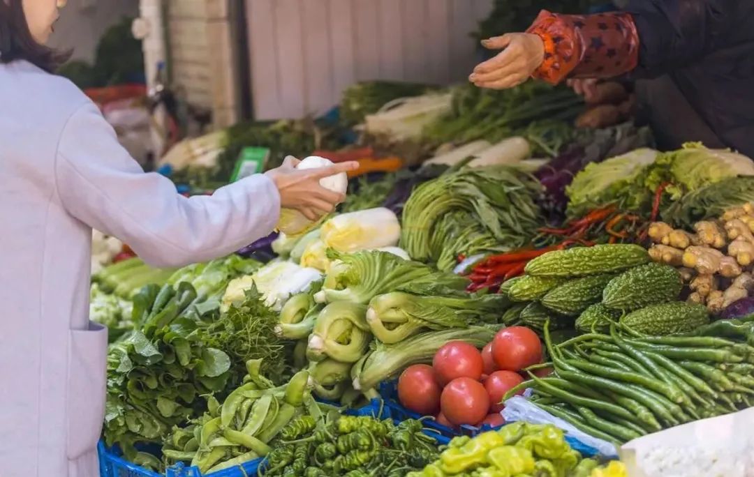 临近7月，这“3菜2果”建议不要买，难吃还贵，菜贩子自己都不吃