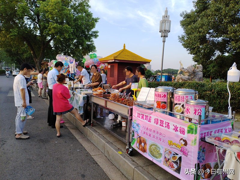 夜市地摊生意,鄂州市凤凰夜市
