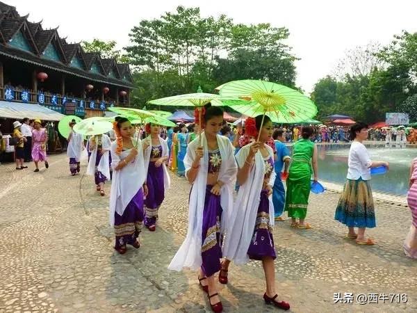 西双版纳泼水节旅行日记,西双版纳傣族园泼水详细攻略