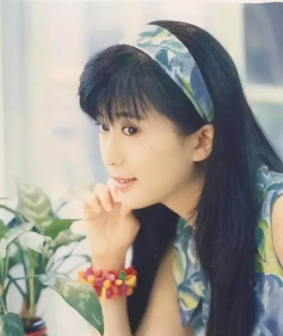 孟庭苇光阴流逝,圆圆的月亮圆圆的脸孟庭苇完整版