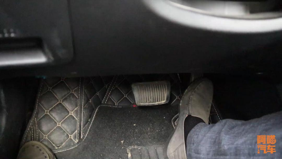 老师傅开车教你节油,油价涨了教你省钱