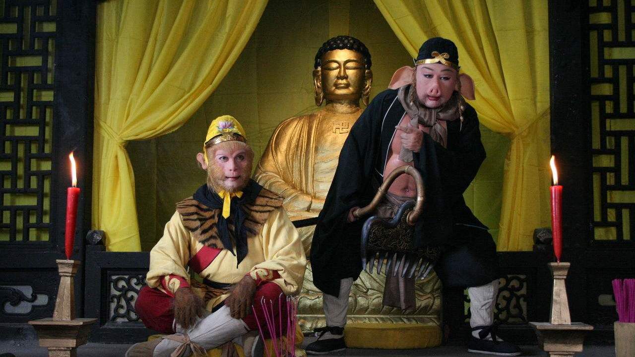 西游记中八戒两次巡山结果如何,西游记八戒把三清圣像扔茅坑