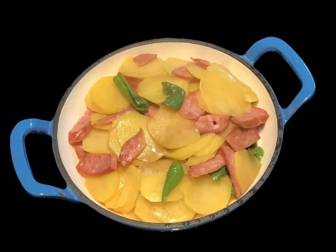 潮爸1月5日午餐记录,品尝东海刀鱼,跟长江刀鱼不一样的咸鲜味