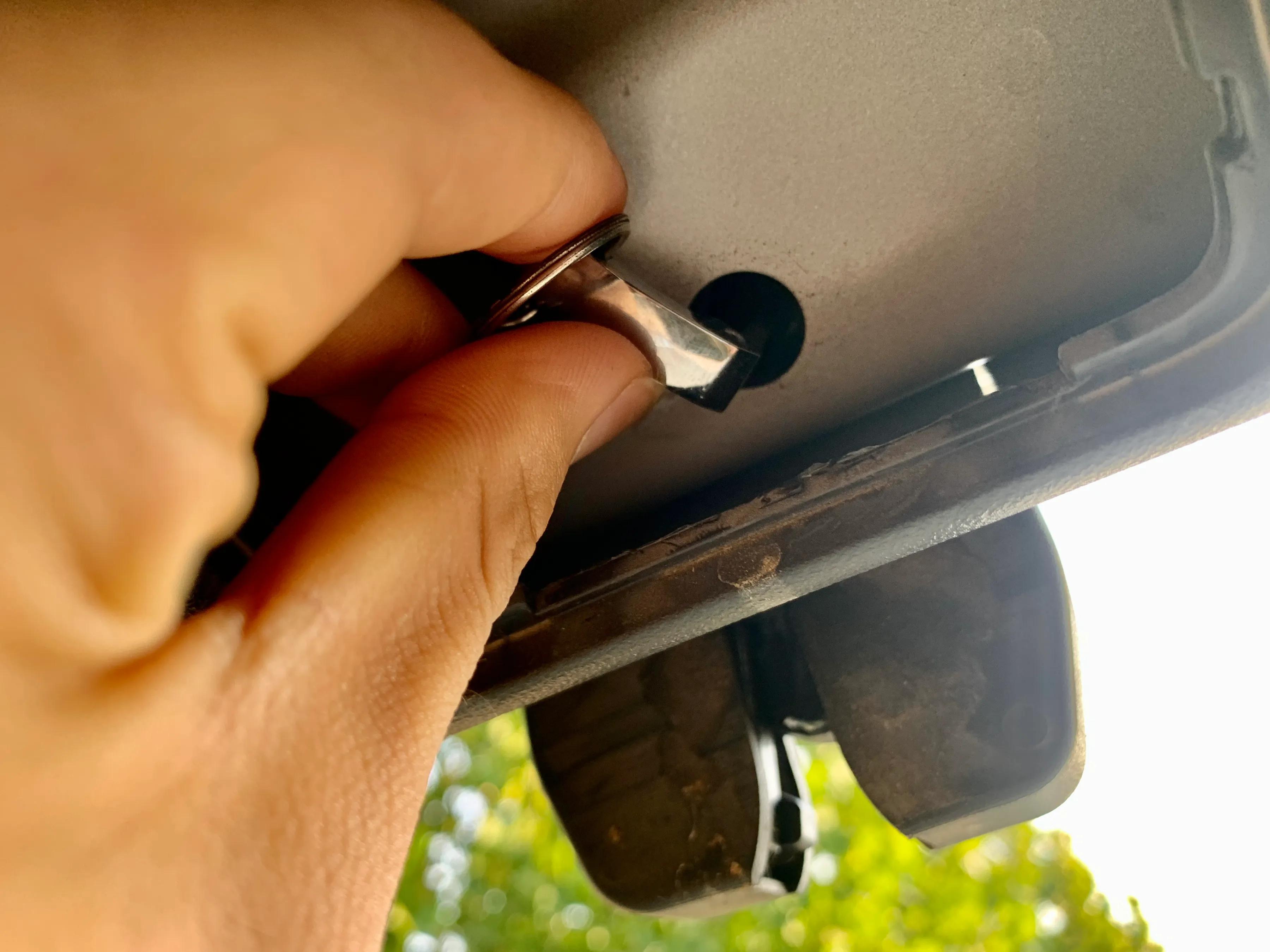 尾门按键打不开钥匙能开,车钥匙遥控怎么关不上电动尾门