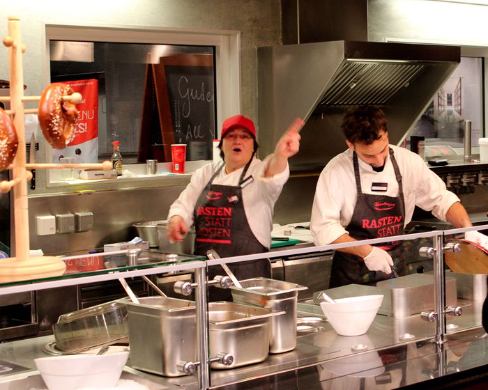 旅欧见闻德国人为什么热衷于学习中文瑞士很富有但还是很小气