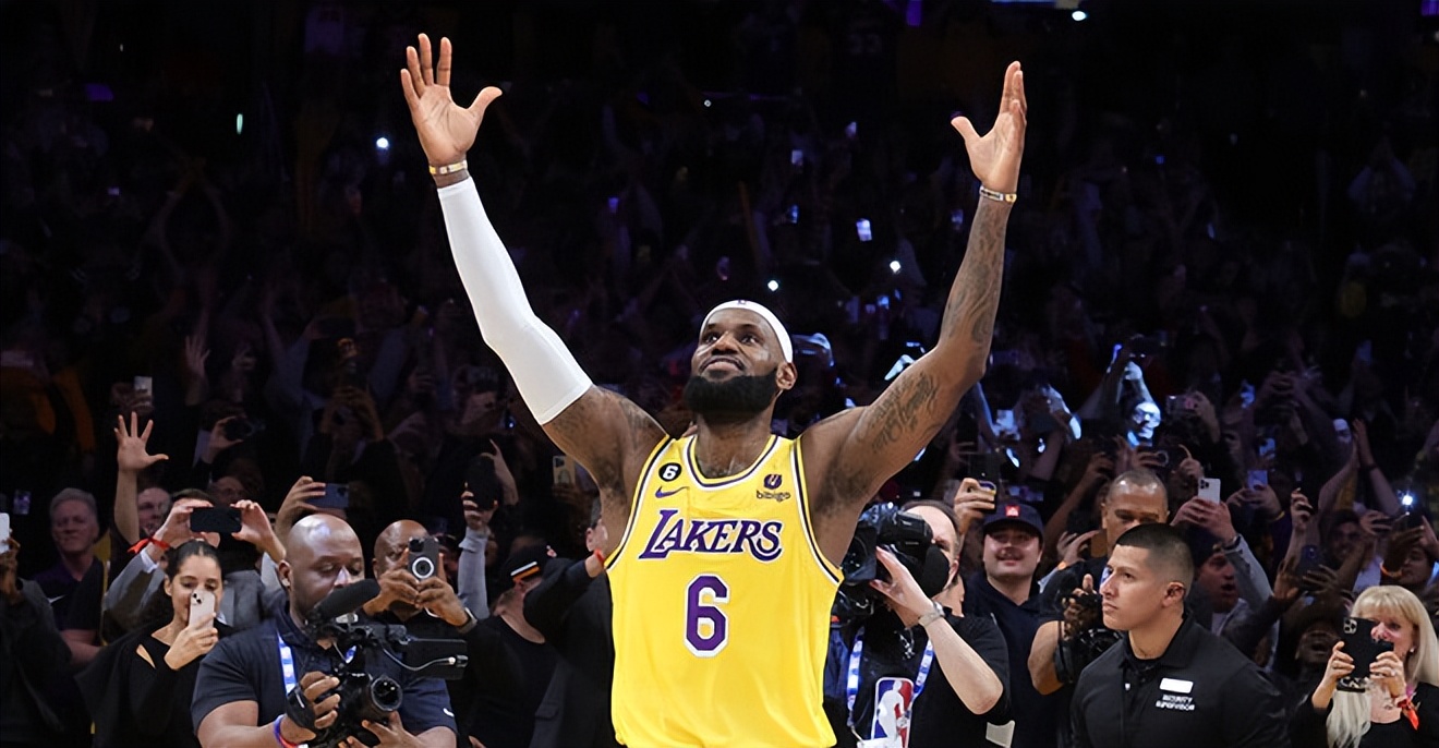 詹姆斯总得分破纪录时刻,詹姆斯9次总决赛总得分