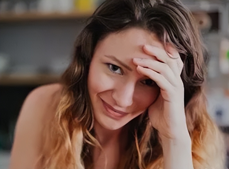 女性尖锐性湿疣最初是肉疙瘩吗,女性尖锐性湿疣身上会长疙瘩么