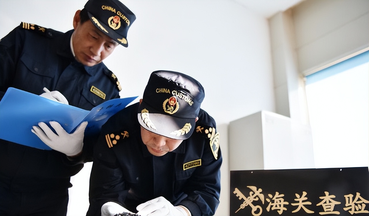 四川小伙卖玩具枪被判无期徒刑,四川小伙购买玩具枪判刑