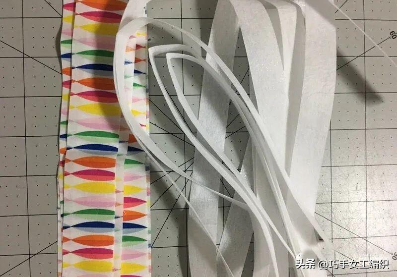 牛仔裤收纳神器改造,旧牛仔裤布条再利用的妙招