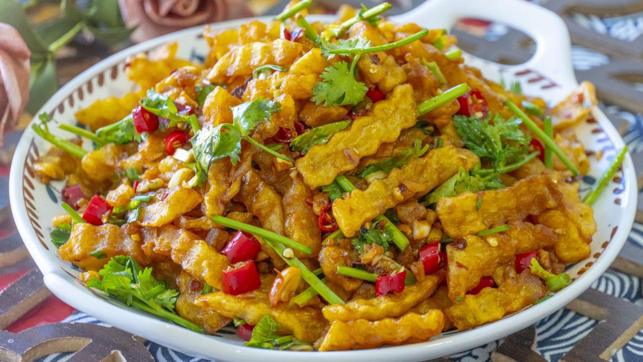 土豆最好吃的3种做法，简单好吃，营养味美，学会了做给家人吃吧