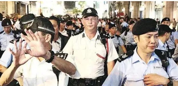 外交部原副部长：97年香港回归前，英国每年从香港拿走上千亿元！