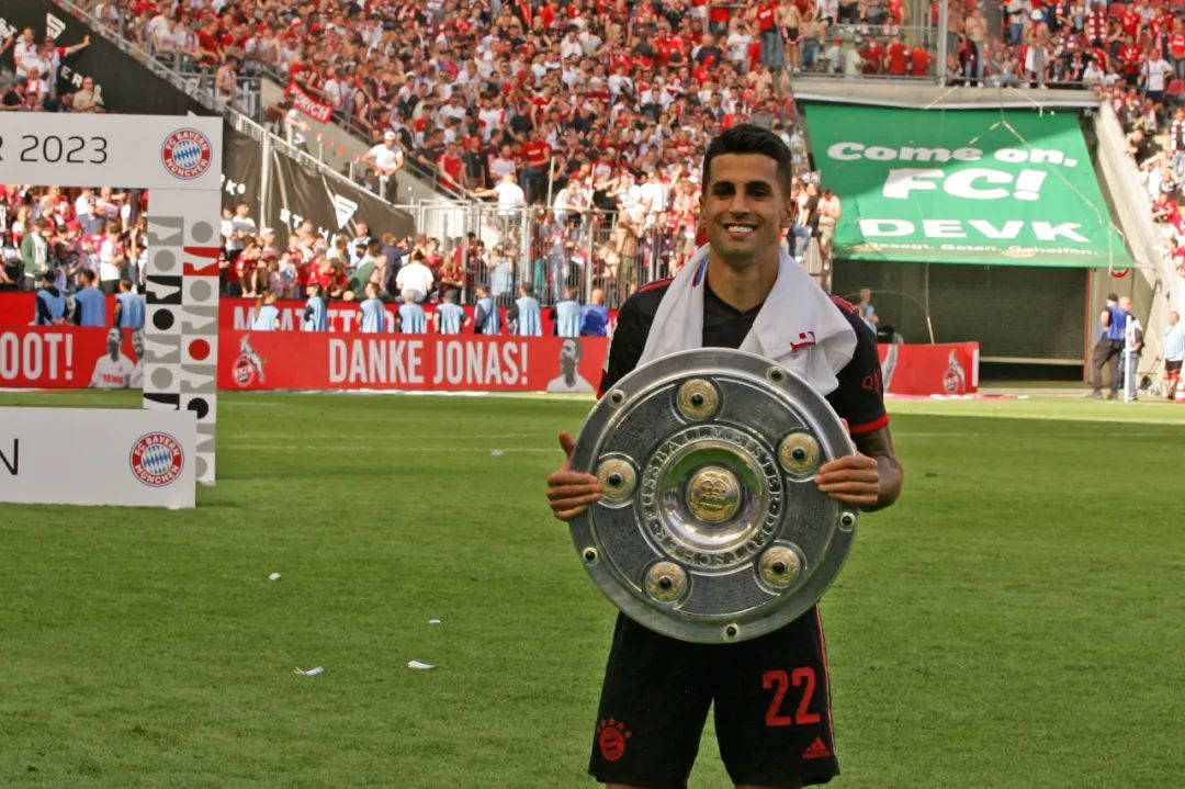 罗马诺：皇马锋线目标包含菲尔米诺！斩钉截铁！姆巴佩确认留巴黎