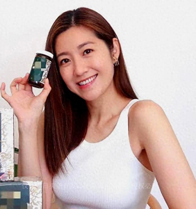 38岁陈自瑶近照,陈自瑶谈丰胸