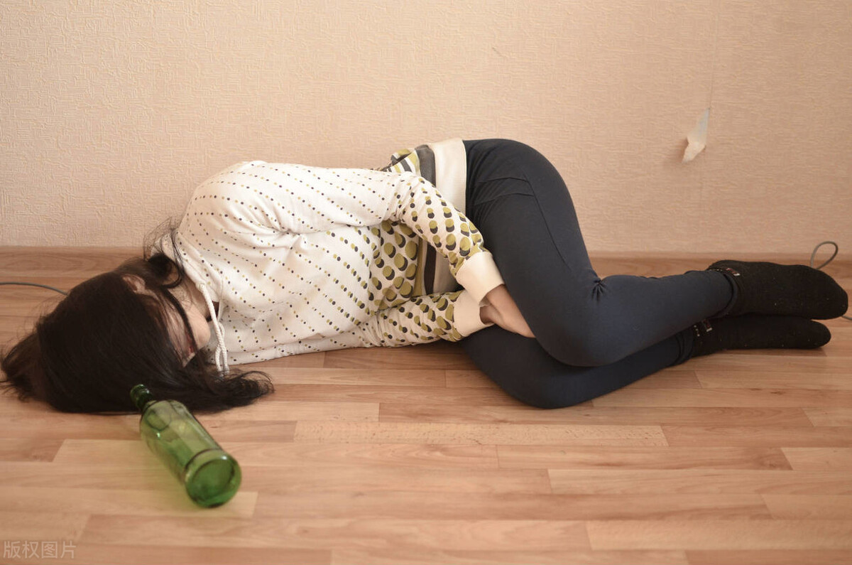 解酒什么蜂蜜最有效快一点,吃什么能快速解酒蜂蜜浓茶都没用