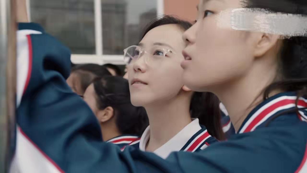 特战荣耀燕破岳和刘招弟什么关系,特战荣耀燕破岳被俘虏谁救了他