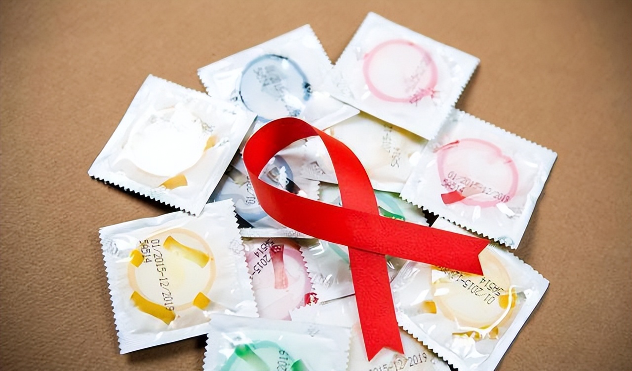 大学生酒吧艾滋,22岁大学生酒吧确诊艾滋病