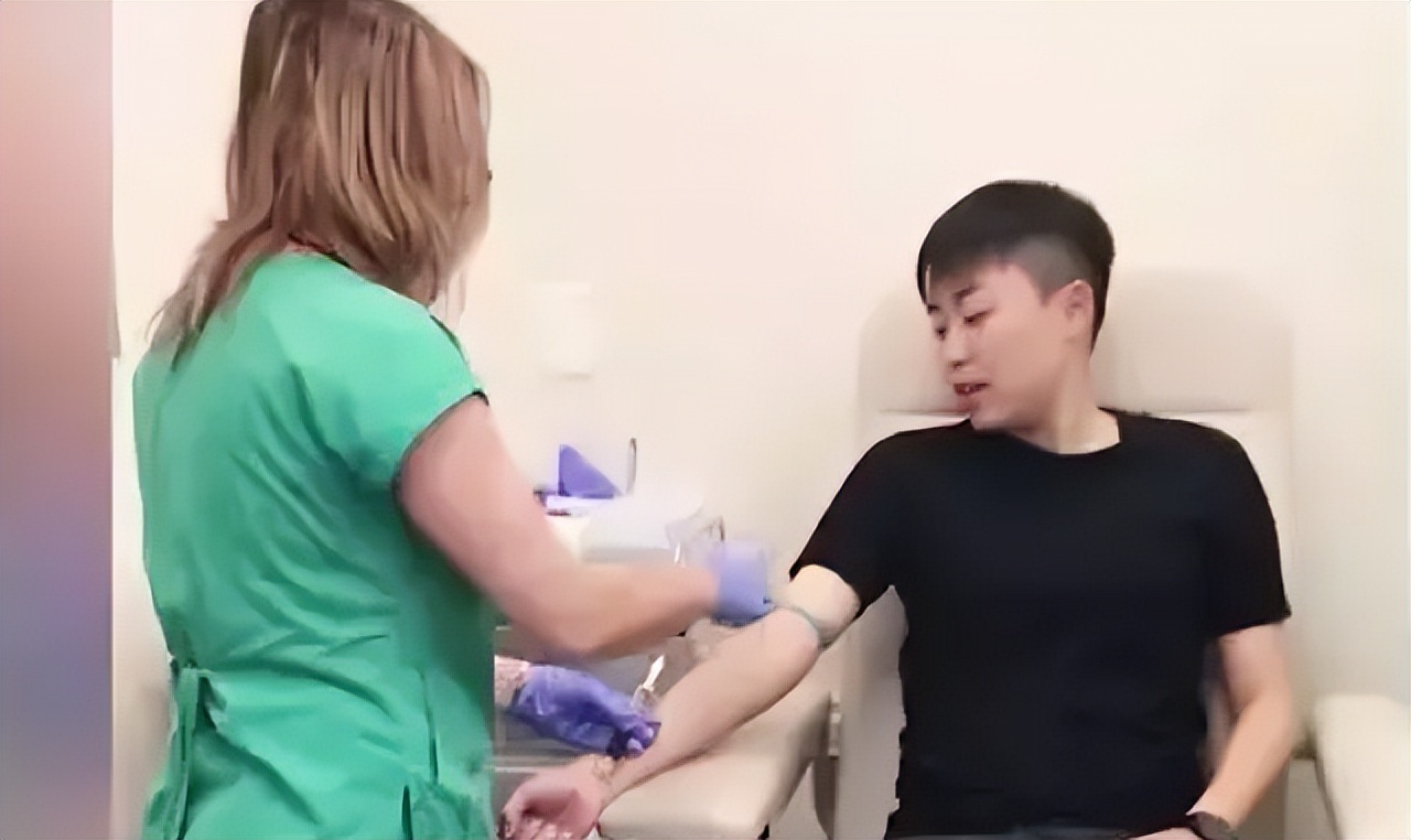 4年前，那个花50万买精子生五国混血的吉林妈妈，如今生活怎样了