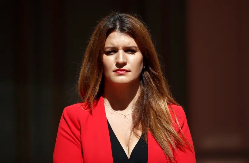 法国部长登上花花公子杂志,法国女部长登杂志封面