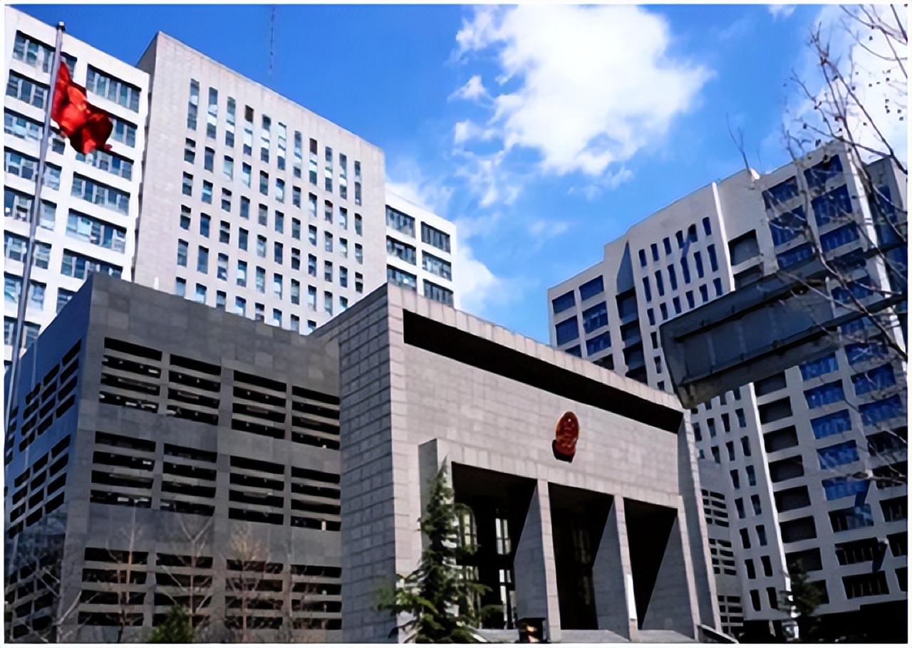 电力局老员工辞职入美籍，项目一投即中，99年忘拿的电脑揭开真相