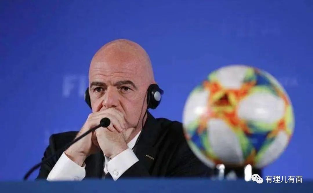 足球为世界发声,为热爱发声开场秀