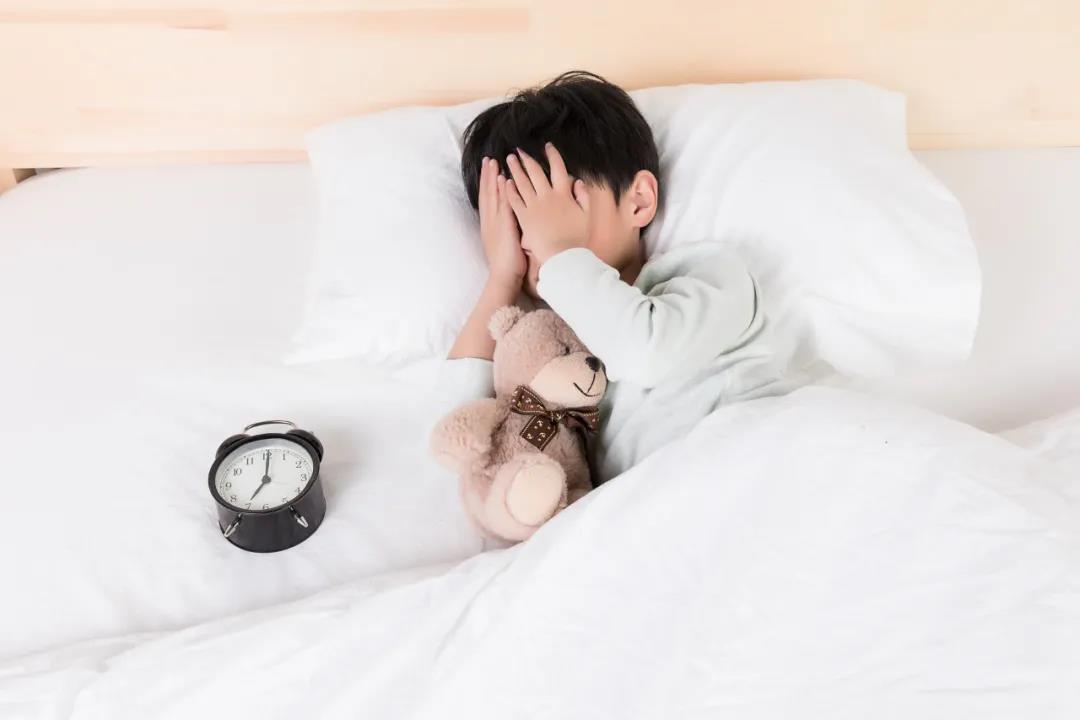 面对磨蹭的孩子怎么办,怎么解决孩子慢吞吞的现象