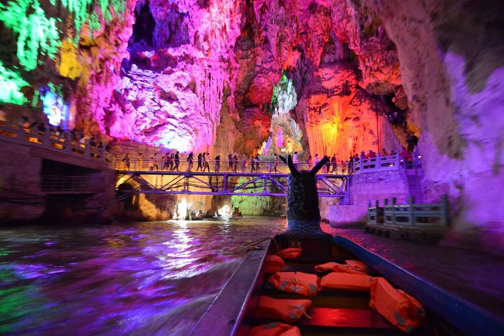 建水燕子洞免门票,建水燕子洞景区团购