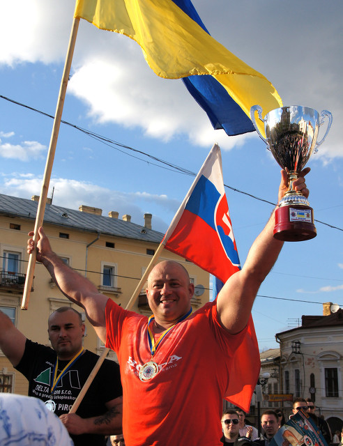 强者的秘密：这个世界，对穷人是不公平的！早意识，早“翻身”