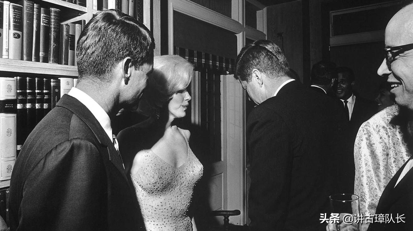 玛丽莲梦露最新写真,玛丽莲梦露为何是男人心中的女神