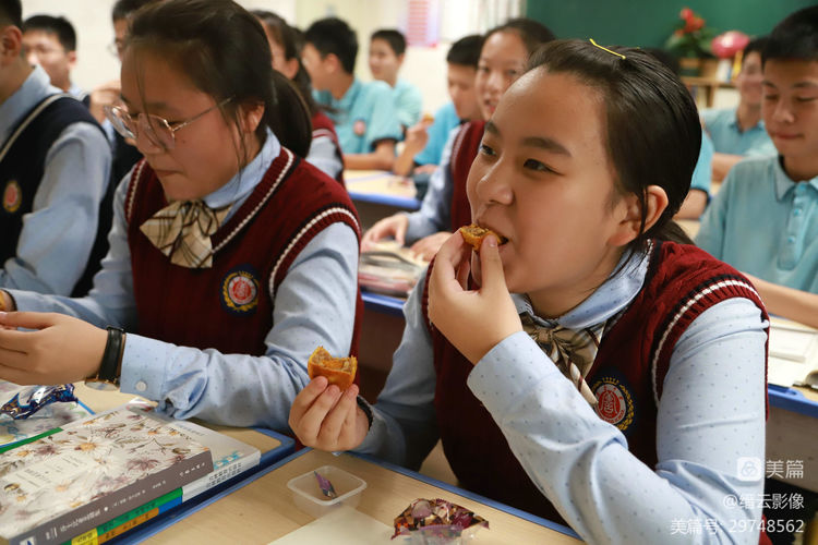 重庆市兼善中学90周年回放,重庆市兼善中学2002