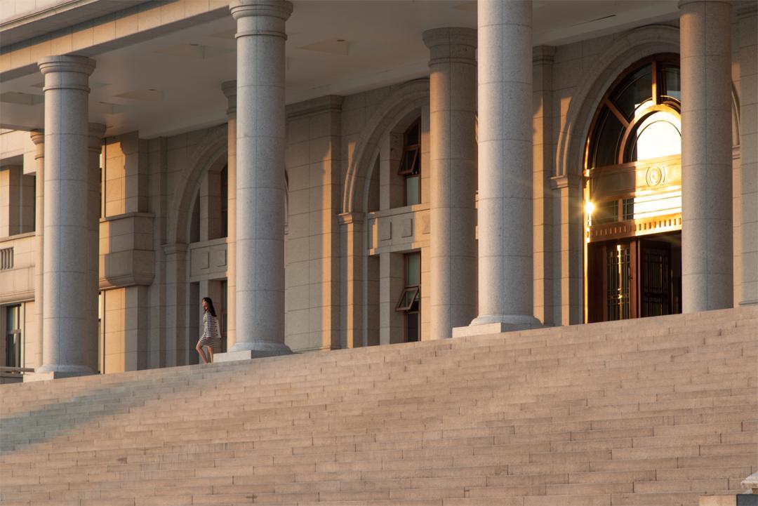 美美美，在阳光灿烂的成电遇见你~