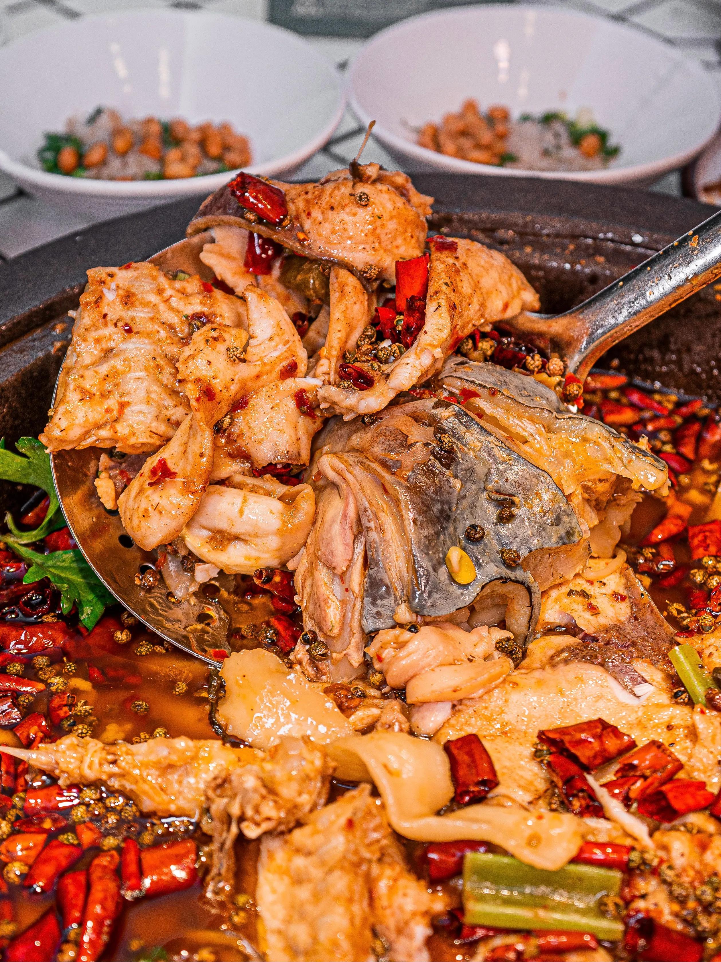 重庆石锅鱼蒸汽,重庆茶园蒸汽石锅鱼