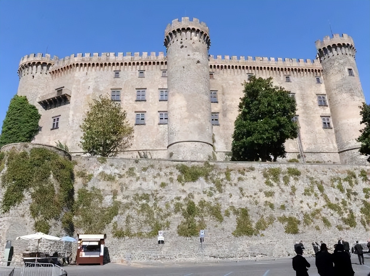 甩掉30亿前夫再嫁200亿富豪,甩掉渣男后嫁入了豪门