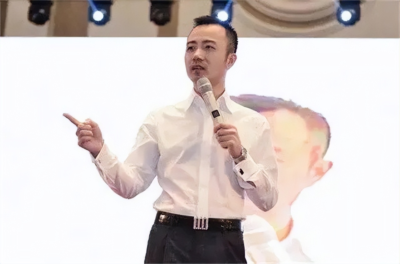 俞凌雄资助学生,俞凌雄成长全过程