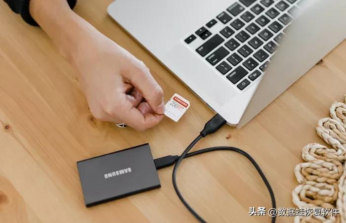 sd卡无法格式化无法删除内容,sd卡无法格式化数据恢复