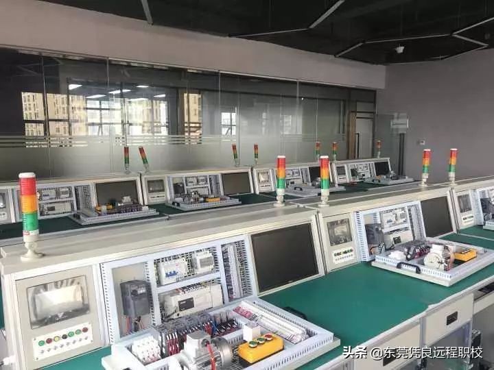 工业机器人培训为什么要学plc,plc和工业机器人