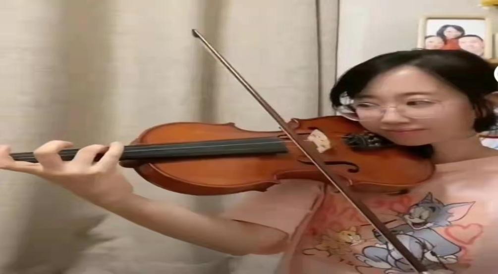 30岁女性住家保姆多少钱,北京90后女孩成住家保姆月薪1万5