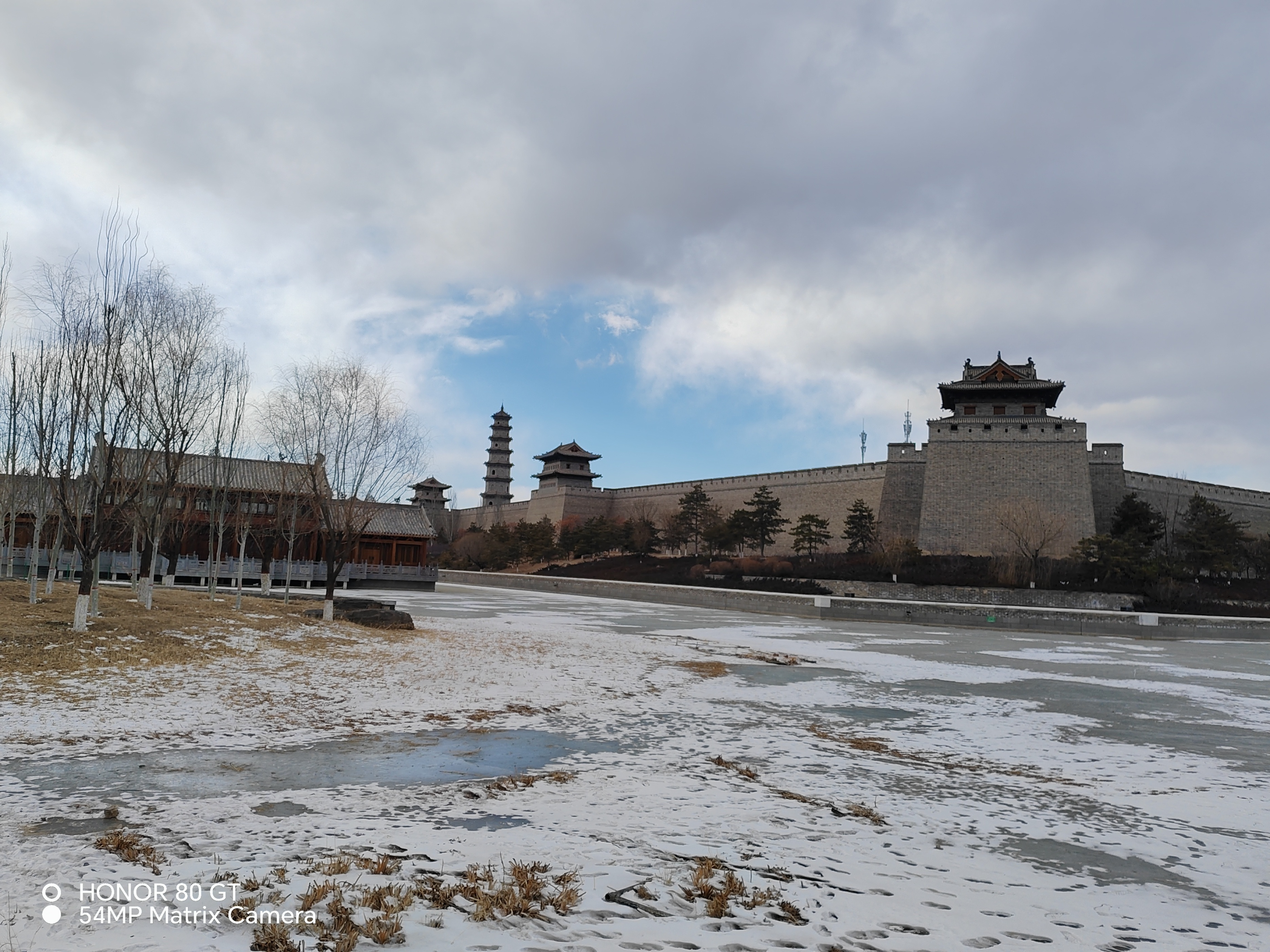 没有短板的千元机皇,没有短板的入门旗舰