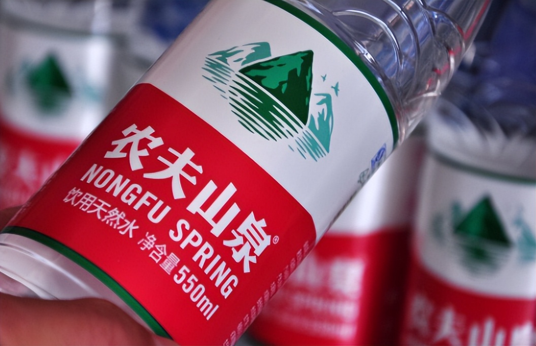 许家印身价近3千亿坐稳首富宝座,许家印30亿如何撬动3000亿