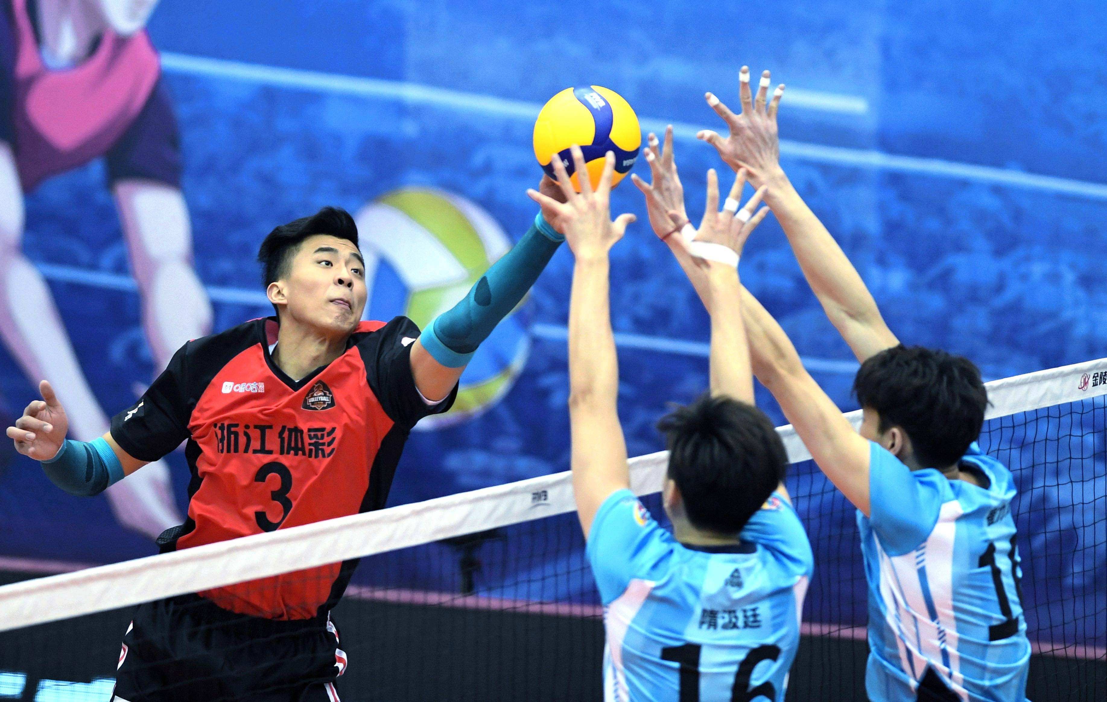 中国男排张景胤战胜巴西,中国男排2-1逆转巴西