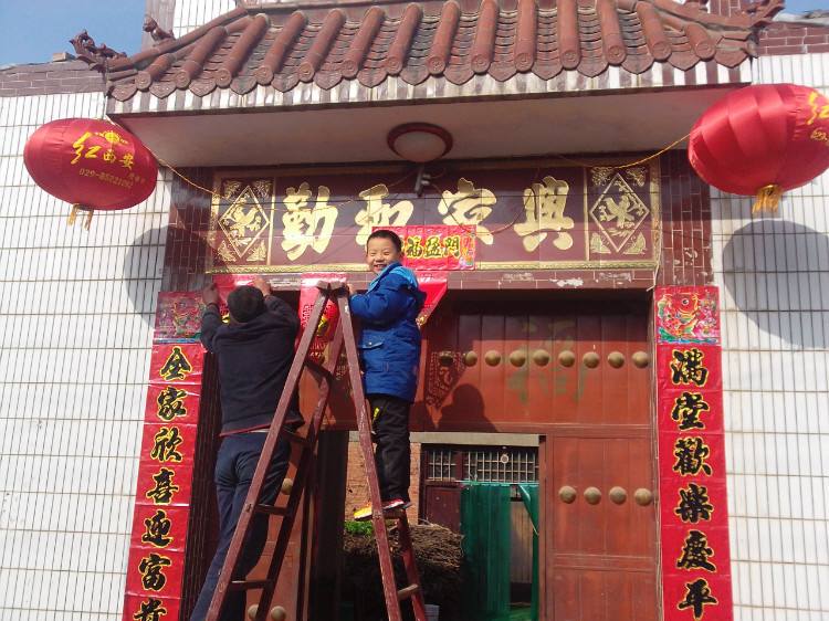 春联贴反了？除夕贴春联讲究多，多人贴错不自知，你贴对了吗？