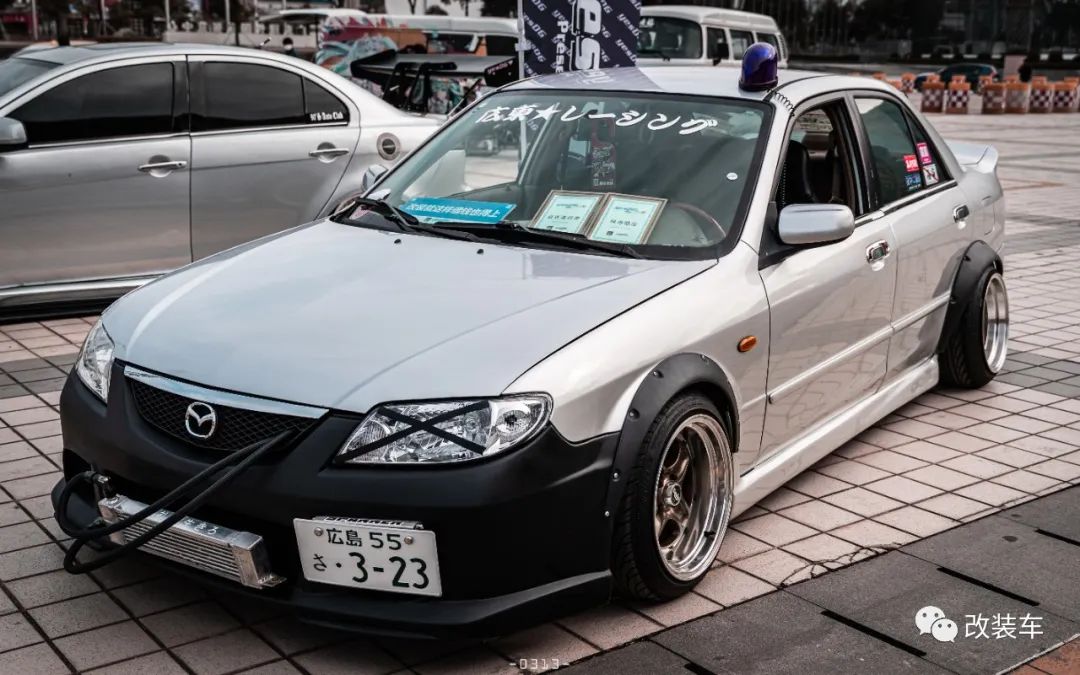 马自达323玩漂移,马自达323狂飙