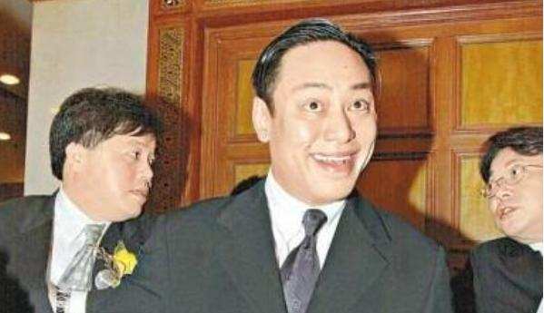 香港穷小子,做房地产身家20亿,疯狂泡女明星,却47岁在东莞猝死