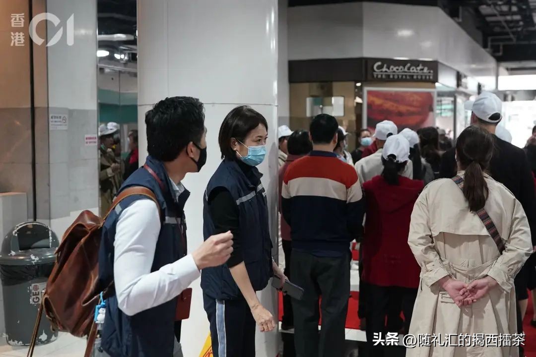 内地游客游览香港,香港对内地游客的态度