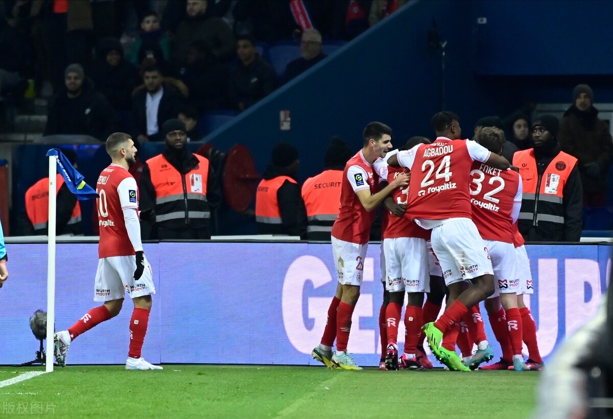 法甲积分榜大巴黎断崖式领先,大巴黎1比1被兰斯绝平