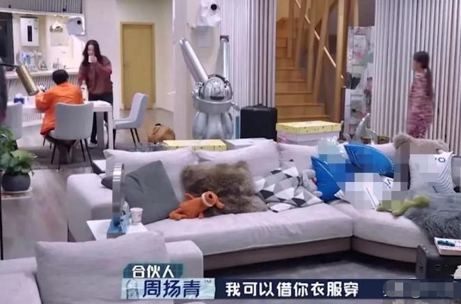 靠肩撒娇、摸脸掐腰、强吻壁咚，没分寸感的女明星算不算耍流氓？