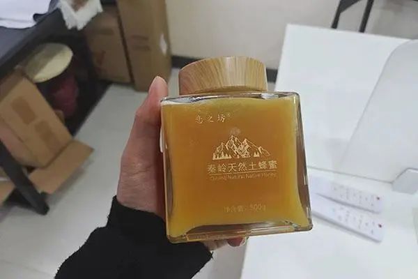 蜂蜜结晶后怎么判断是真假蜂蜜,蜂蜜真假鉴定方法
