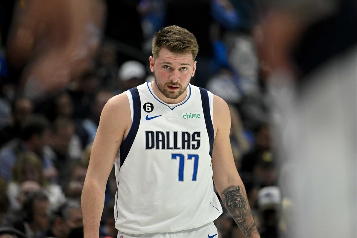 詹姆斯会在湖人退役吗,湖人四连败詹姆斯谈退役