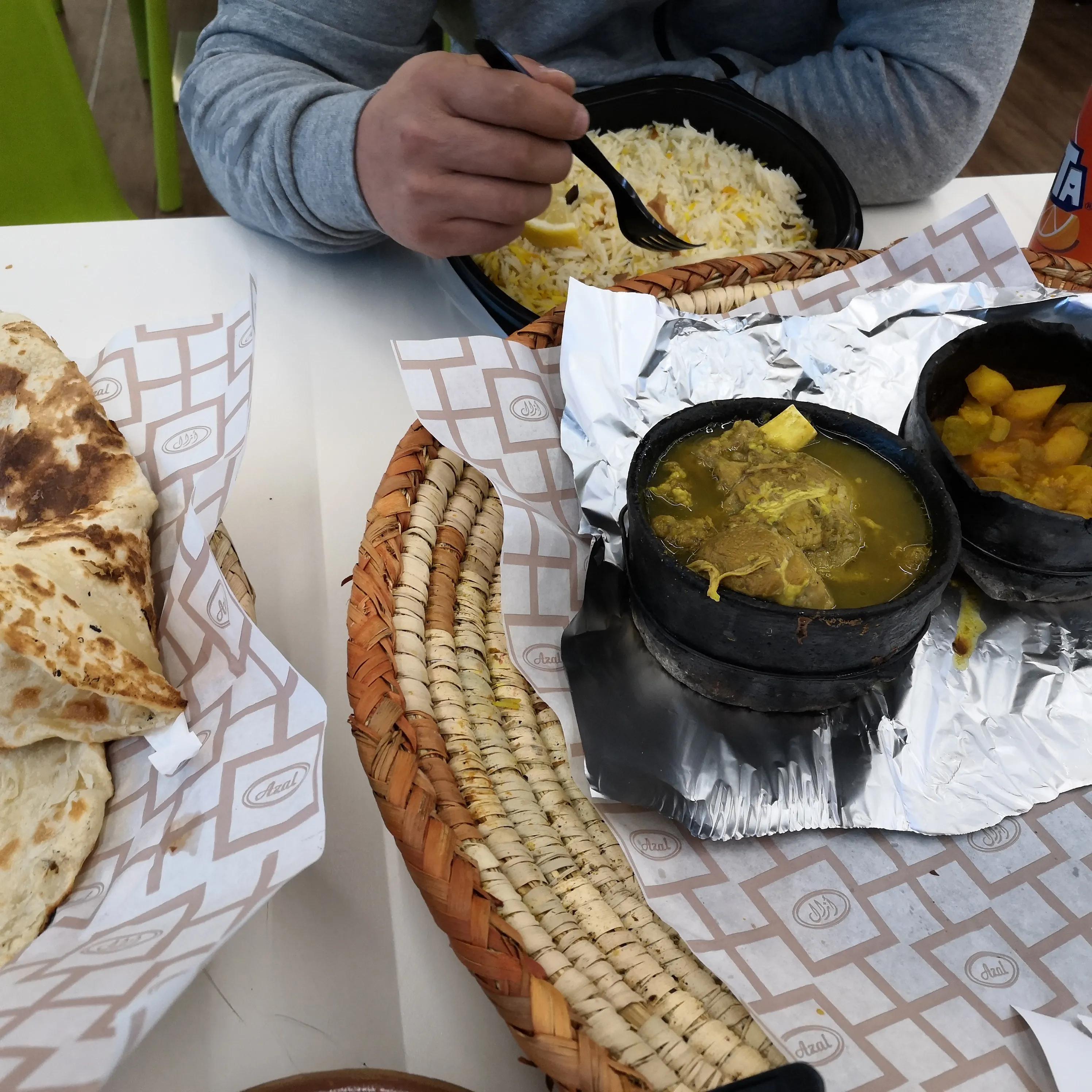 头顶一块布不是恐怖就是富什么梗,头顶一块布的人为啥那么富